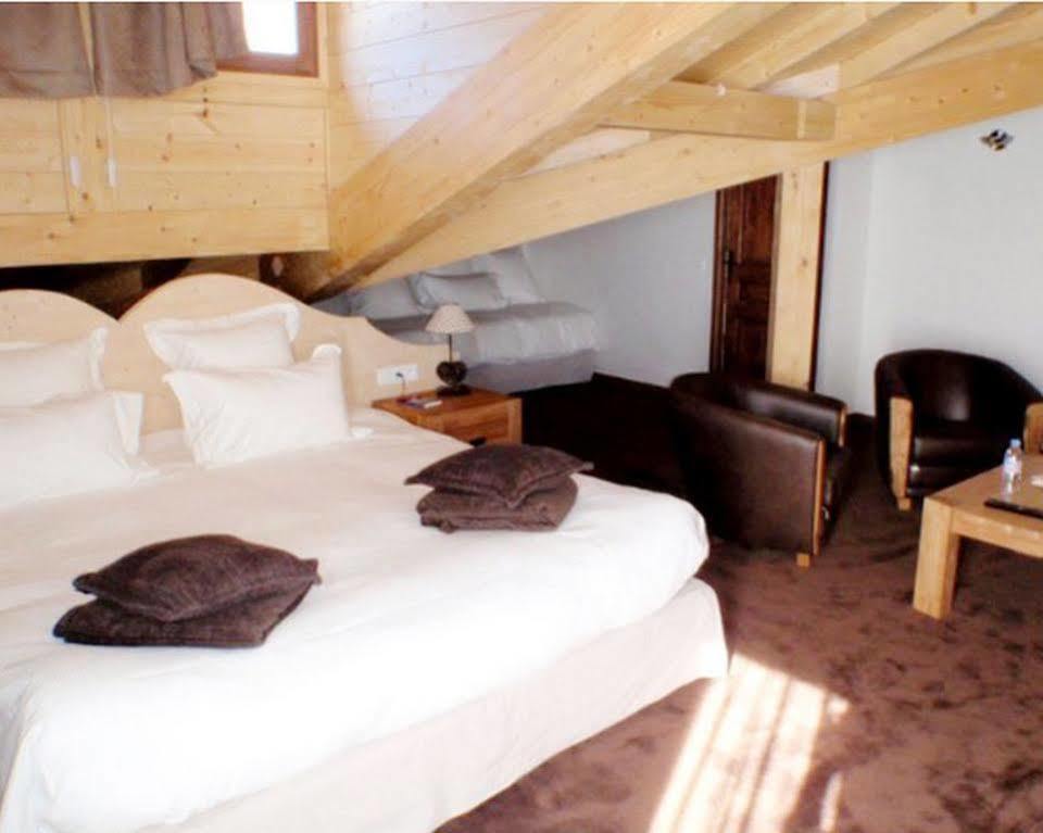 Hotel De Savoie