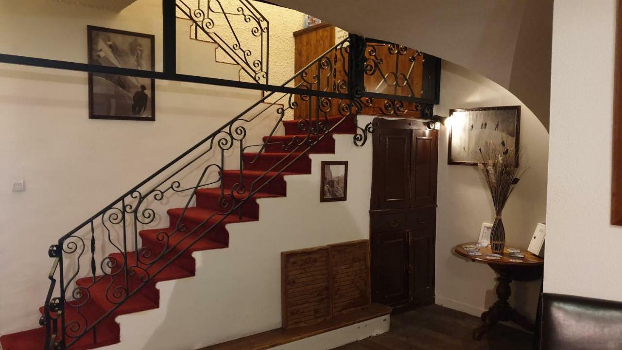 Hotel De Savoie Moûtiers